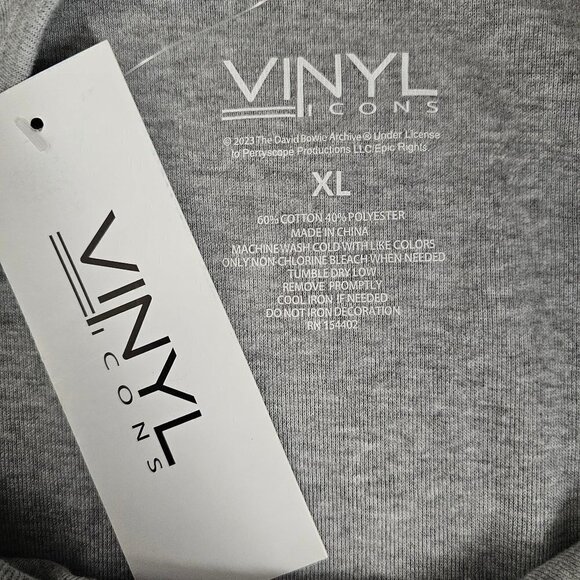 Vinyl Icons Bowie Sleeveless Gray Graphic Cropped Tank Top - Picture 2 of 6